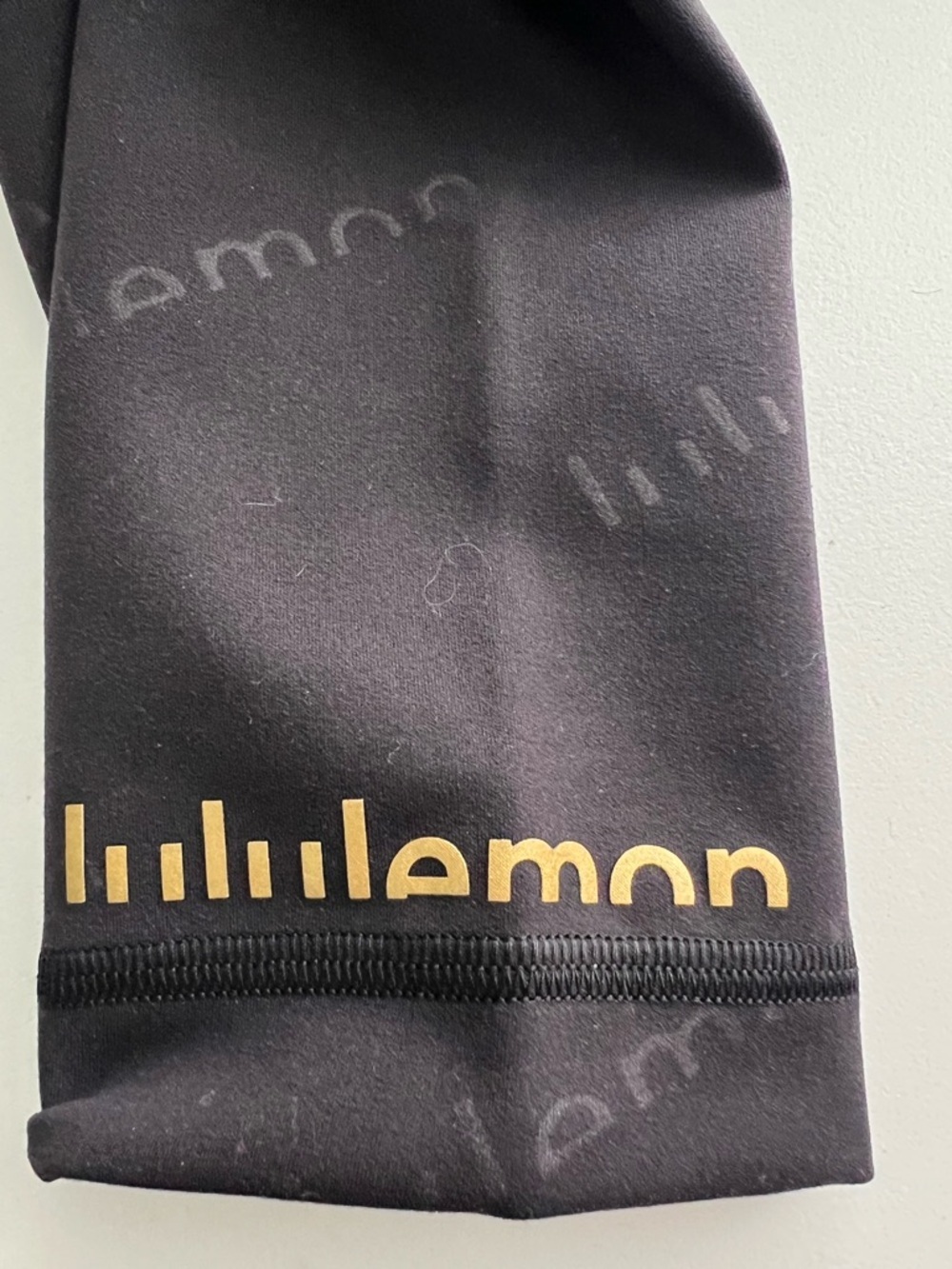 Lululemon Wunder Train High-Rise Tight 25" Special Edition Embossed Black Size 2 - Picture 6 of 8